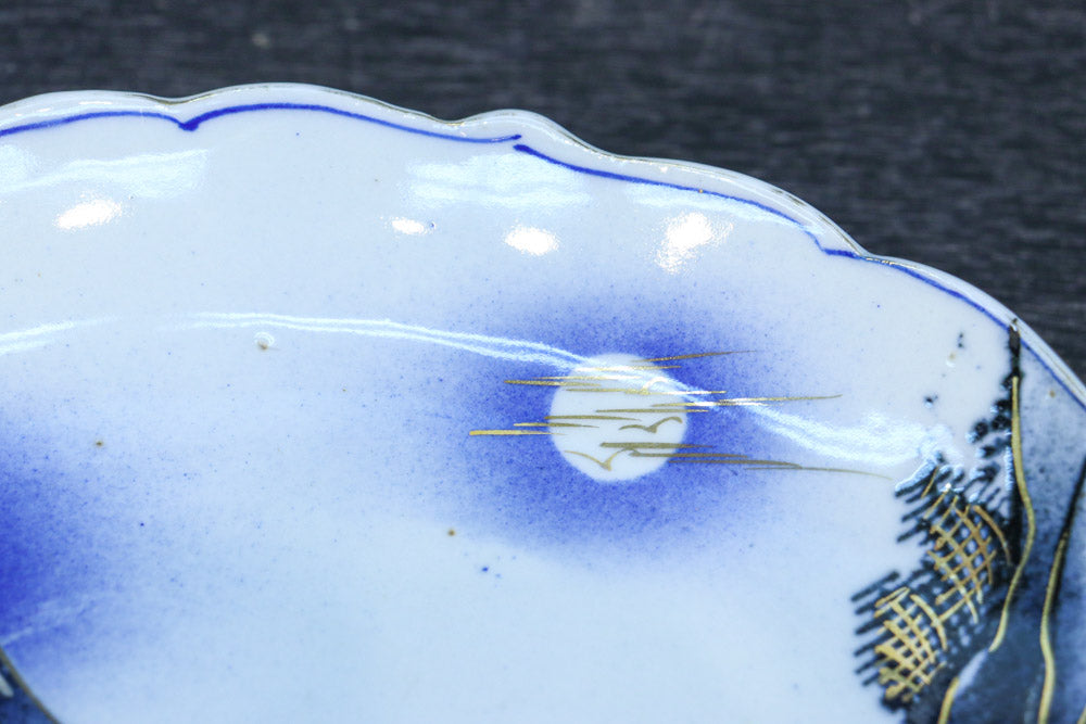 富士の頂きを望む風景を華やかに描いた中皿　DC8266　在庫5枚