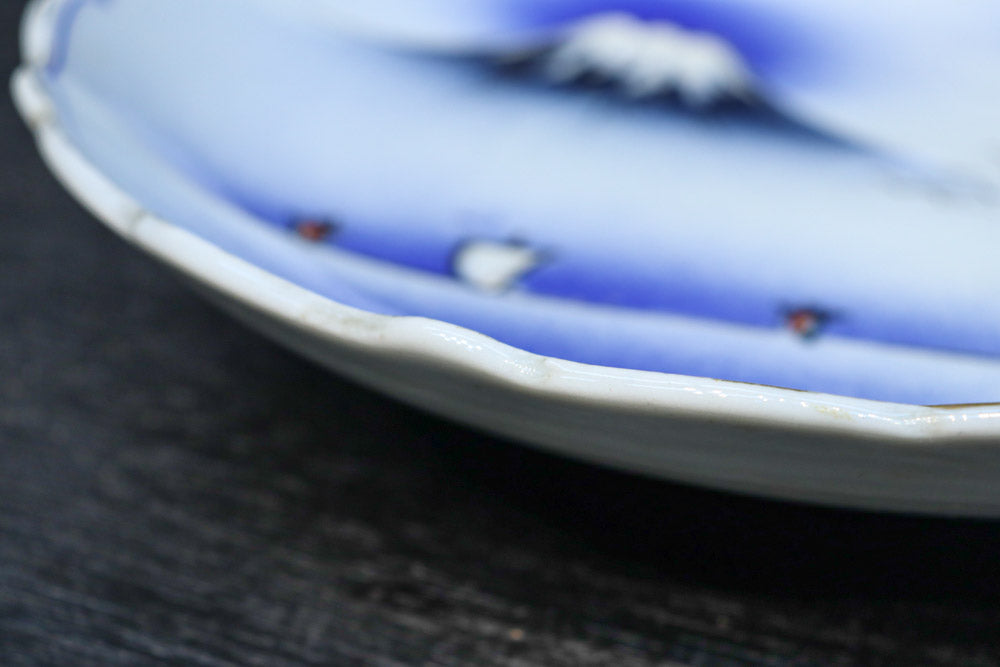 富士の頂きを望む風景を華やかに描いた中皿　DC8266　在庫5枚