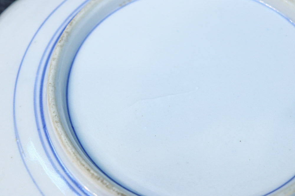 富士山と帆船が浮かぶ水辺の風景を描いた染付中皿　DC8267　在庫4枚