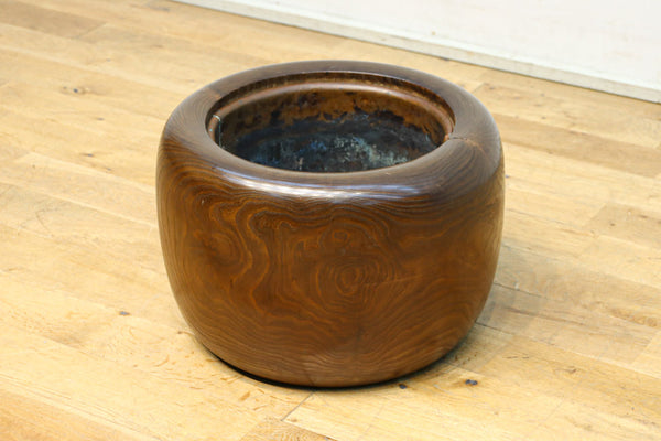 杢目が素晴らしい重厚感のある木製の丸火鉢　DC8274