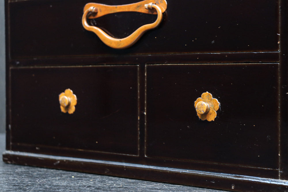 黒漆の雅な化粧箱　DC8280