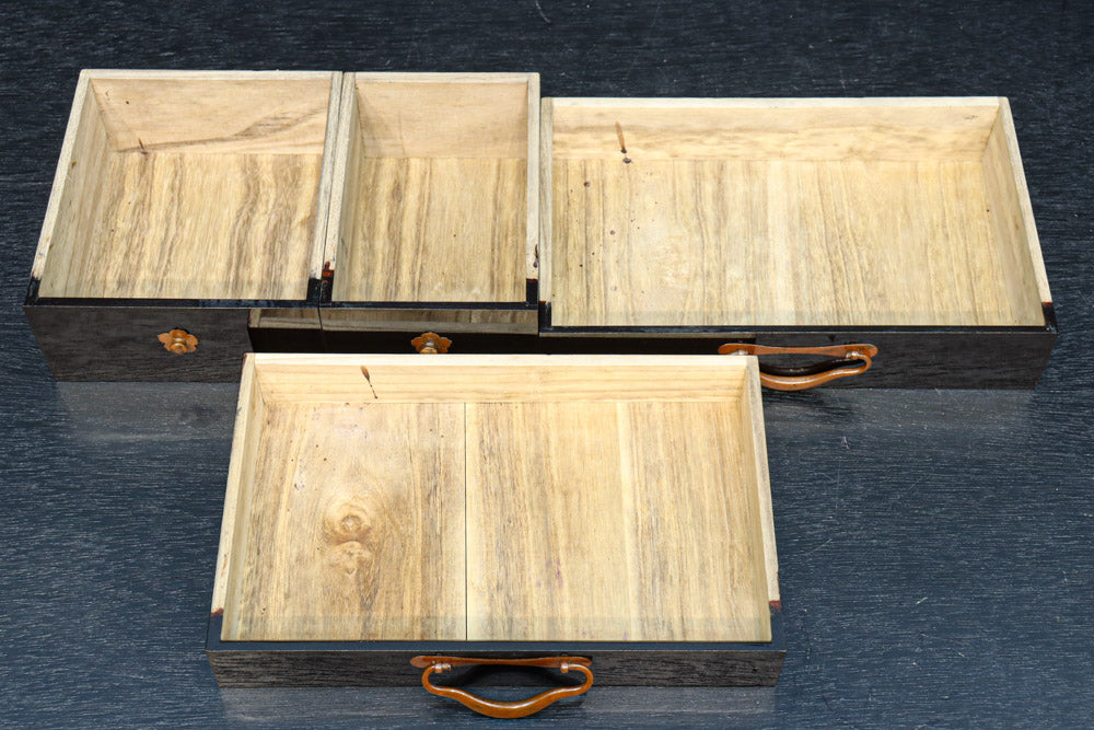 黒漆の雅な化粧箱　DC8280