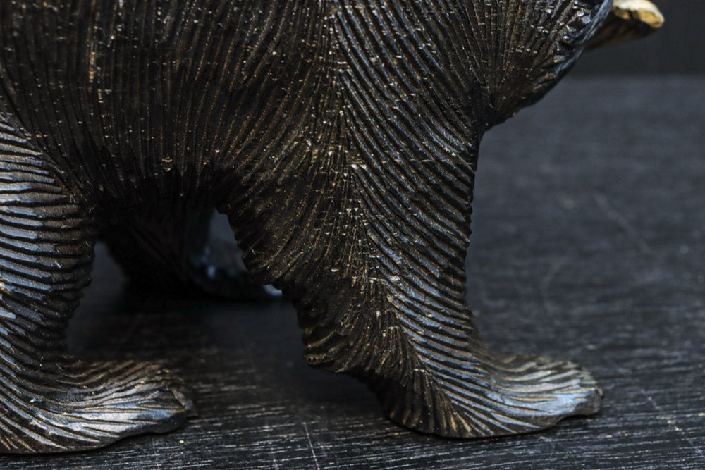 Small size Carved wooden bear figurine DC8293