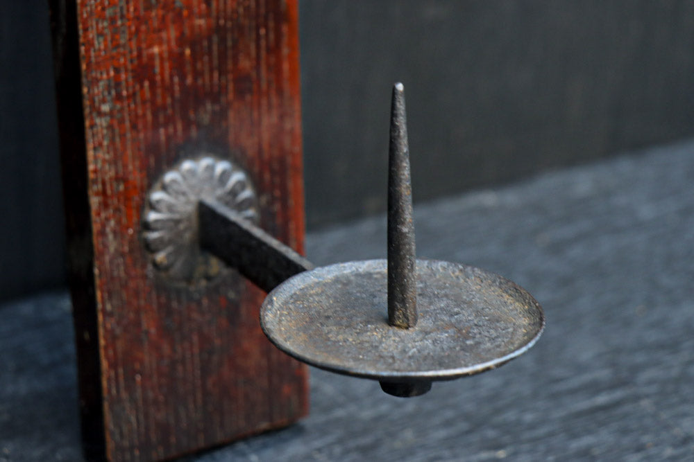 Antique tool (Wall-mounted candle holder) DC8301