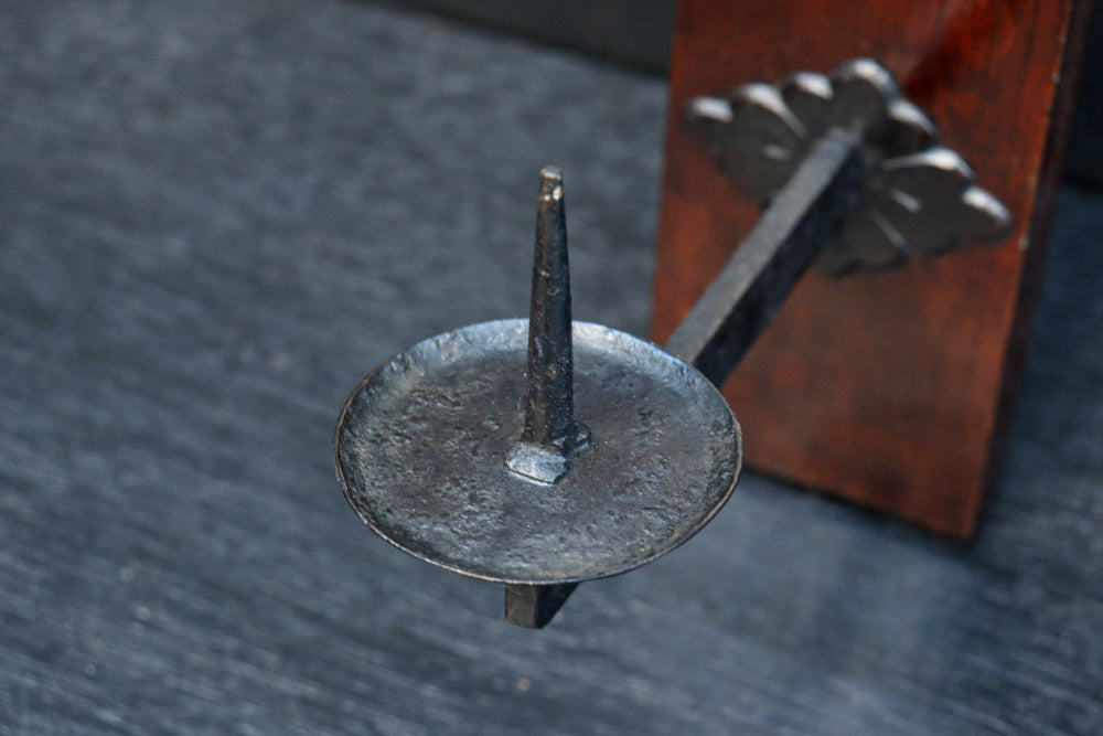 時代を重ねた趣きある壁掛けろうそく立て　DC8303abc　在庫(a:1 b:1 c:1)本