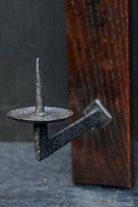 時代を重ねた趣きある壁掛けろうそく立て　DC8303abc　在庫(a:1 b:1 c:1)本