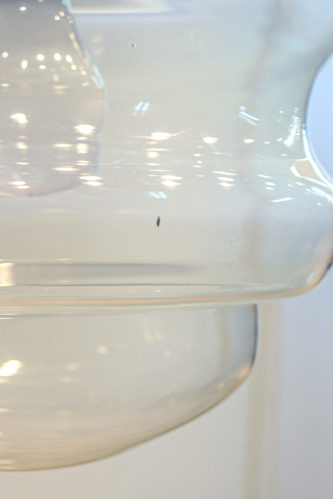 穏やかな雰囲気のクリアガラスの電笠　DC8307