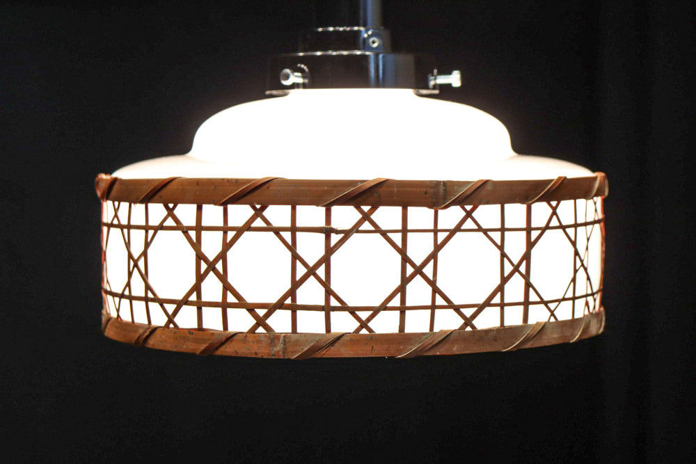 籠目編みの和モダンな竹フレームが素敵な電笠　DC8314