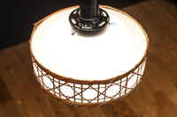 籠目編みの和モダンな竹フレームが素敵な電笠　DC8314