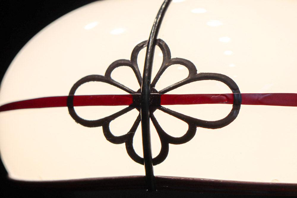 菊菱装飾を施した気品ある電笠　DC8315　在庫2個