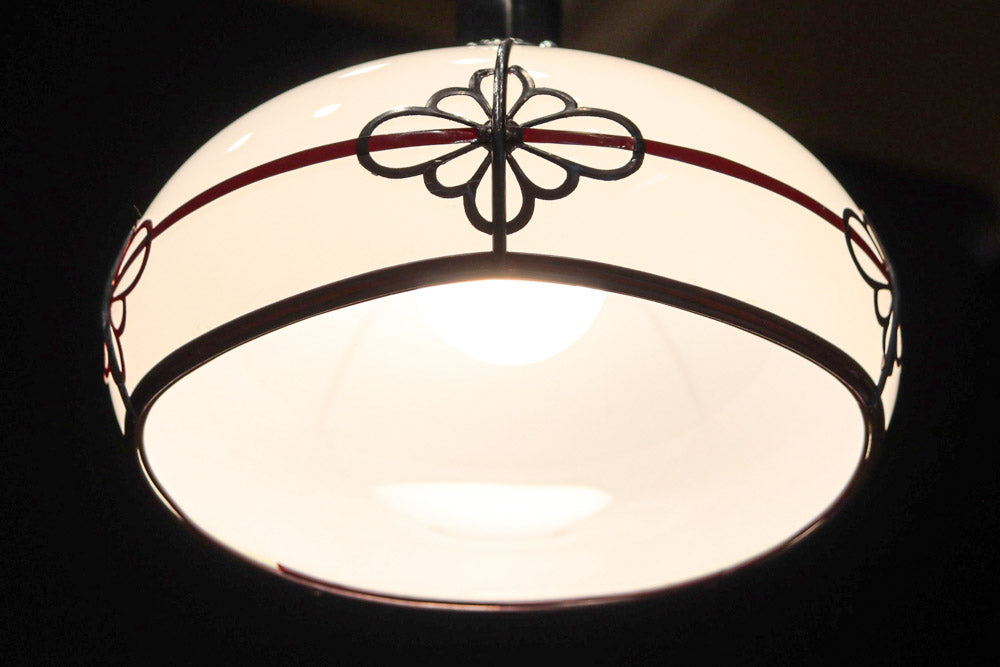 菊菱装飾を施した気品ある電笠　DC8315　在庫2個