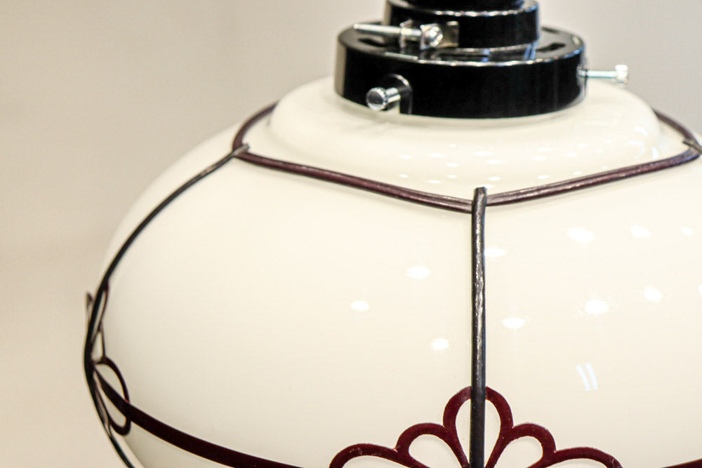 菊菱装飾を施した気品ある電笠　DC8315　在庫2個