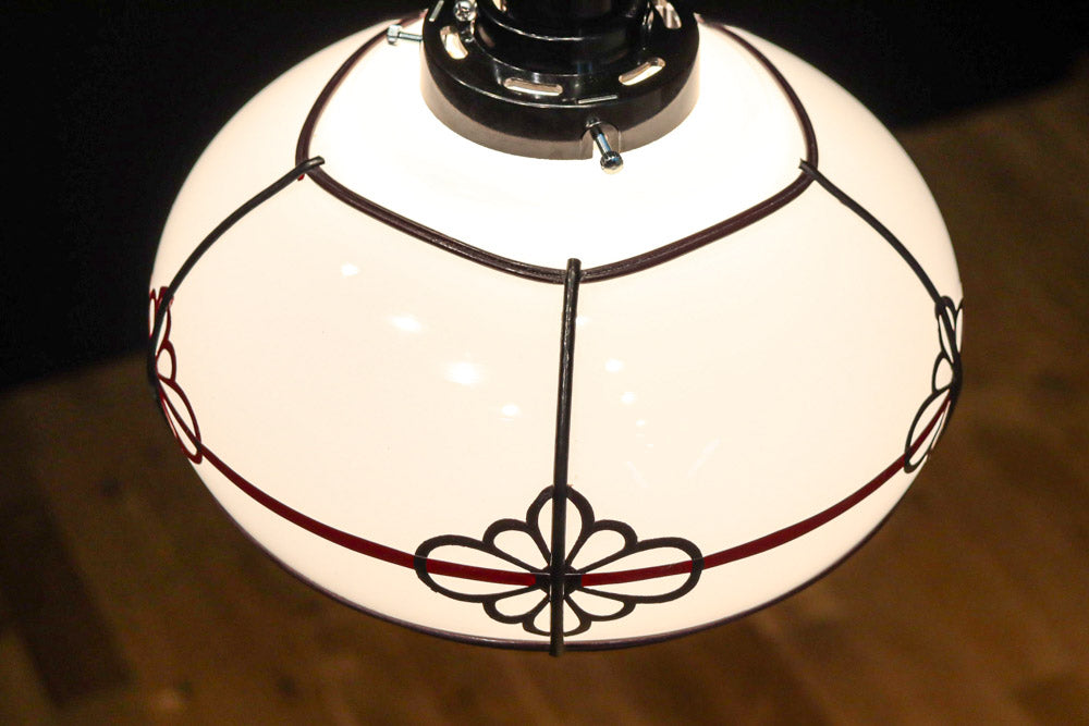 菊菱装飾を施した気品ある電笠　DC8315　在庫2個