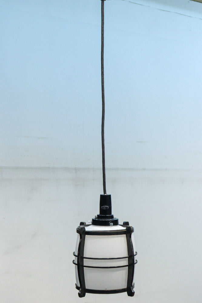 木製フレームの温かみある電笠　DC8320