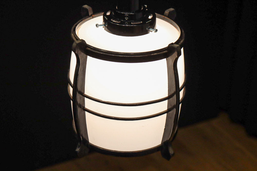 木製フレームの温かみある電笠　DC8320