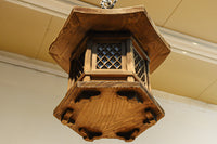 珍品!! 自然の風合いが温かみある木製の灯籠　DC8327