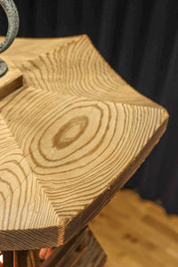 珍品!! 自然の風合いが温かみある木製の灯籠　DC8327