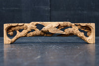 梅や松と小鳥の穏やかな風景を描いた小型の彫刻飾り　DC8350ab　在庫(a:1 b:1 )枚