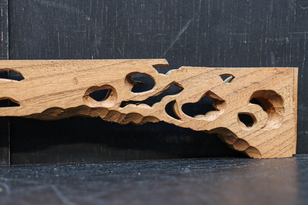 優雅に舞う鳳凰を描いた小さな彫刻飾り　DC8356ab　在庫(a:1 b:1)個