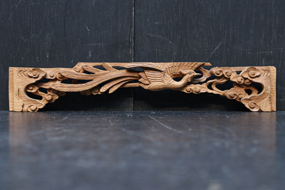 優雅に舞う鳳凰を描いた小さな彫刻飾り　DC8356ab　在庫(a:1 b:1)個