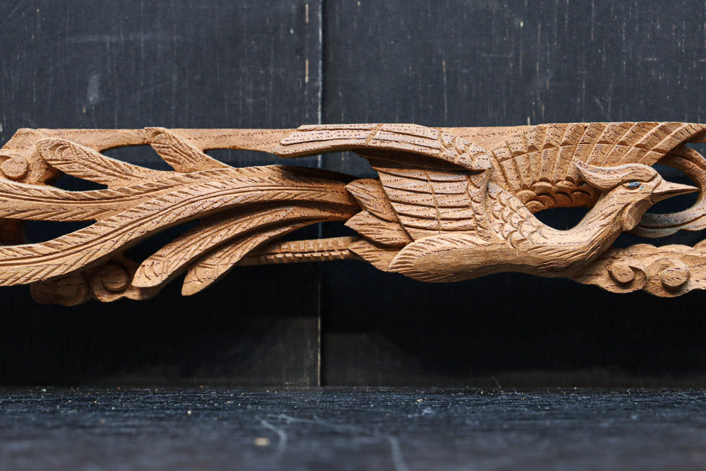 優雅に舞う鳳凰を描いた小さな彫刻飾り　DC8356ab　在庫(a:1 b:1)個