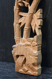 竹と小鳥を可憐に描く縦使いの彫刻飾り　DC8360ab　在庫(a:1 b:1)枚