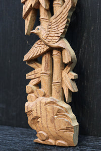 竹と小鳥を可憐に描く縦使いの彫刻飾り　DC8360ab　在庫(a:1 b:1)枚