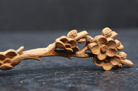 極小!! 可愛らしい梅の花が咲くとても小さな彫刻飾りセット　DC8364　在庫2個一組