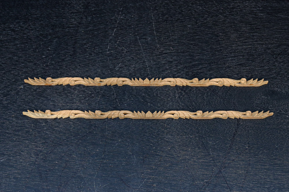 極細！！ 花と葉をシンメトリ－に描いた細長彫刻飾り　DC8367　在庫2本