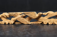 荒波を飛翔する波千鳥を描いた小さな彫刻飾り　DC8368ab　在庫(a:1 b:1)枚