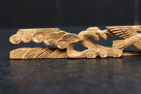 荒波を飛翔する波千鳥を描いた小さな彫刻飾り　DC8368ab　在庫(a:1 b:1)枚