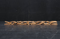 荒波を飛翔する波千鳥を描いた小さな彫刻飾り　DC8368ab　在庫(a:1 b:1)枚