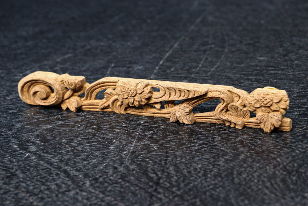 Small sculpture ornament DC8369ab