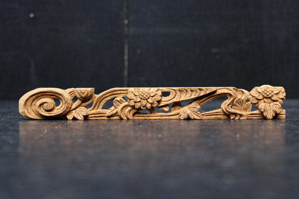 Small sculpture ornament DC8369ab