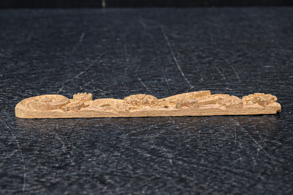 Small sculpture ornament DC8369ab