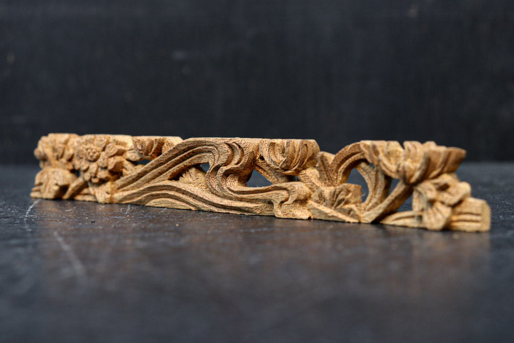 Small sculpture ornament DC8369ab