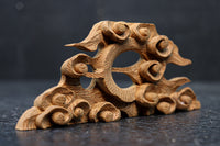 水辺の波模様を描いた小型彫刻飾り　DC8371　在庫7枚