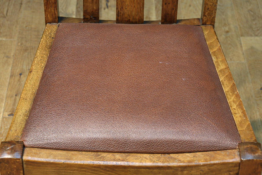 深みのある風合いで上品なアンティークチェア　DC8378　在庫(a:1 b:1 c:1 d:1)脚