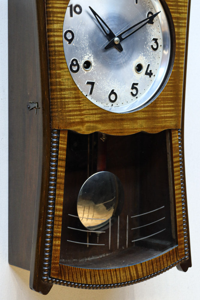 木目調の色合いが映える壁掛け時計【不動】　DC8383