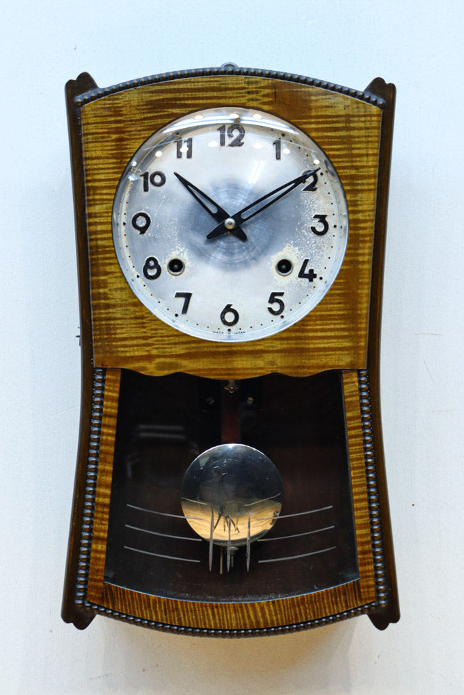 木目調の色合いが映える壁掛け時計【不動】　DC8383