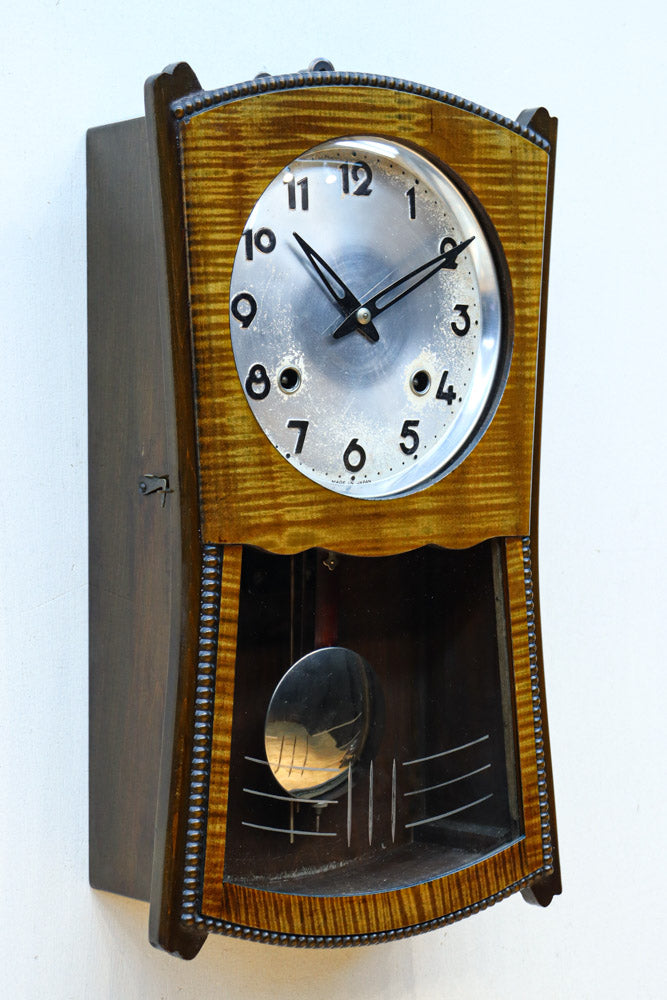 木目調の色合いが映える壁掛け時計【不動】　DC8383