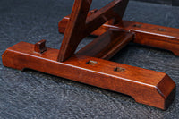 どっしりとした構えの大型皿立て　DC8384