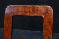 どっしりとした構えの大型皿立て　DC8384