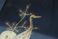 2羽の鶴が戯れる絵柄で上品な面持ちの蒔絵木箱　DC8389