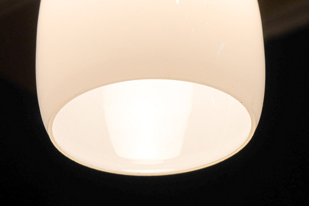 懐かし味を感じさせる樽型の電笠　DC8398