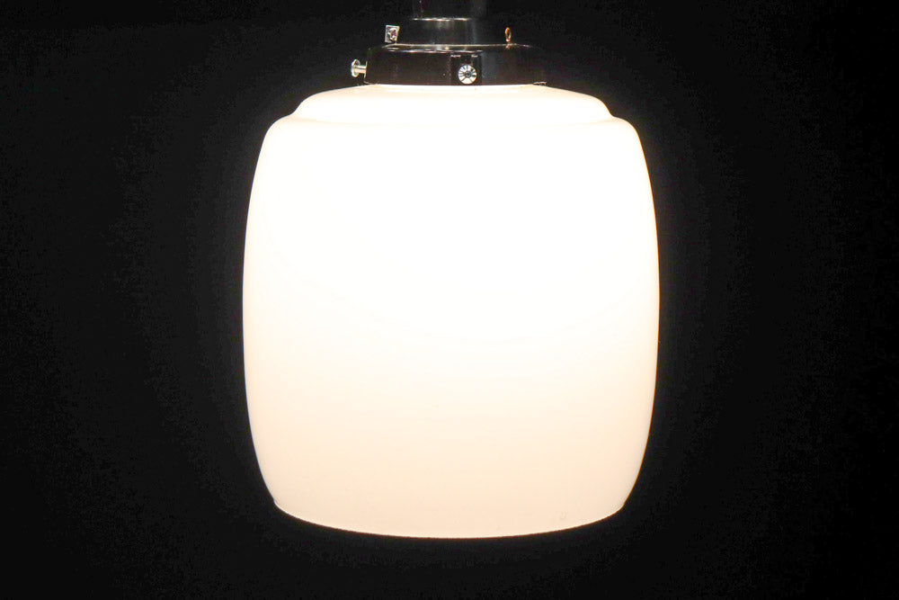 懐かし味を感じさせる樽型の電笠　DC8398