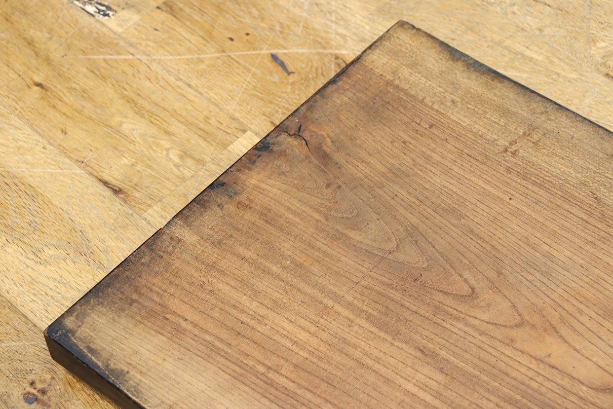 杢目が美しいツートンカラーの敷板　DC8406