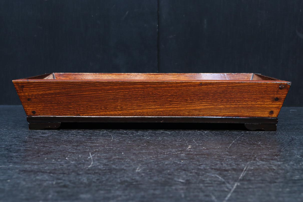 光沢感のある上質な角盆　DC8409