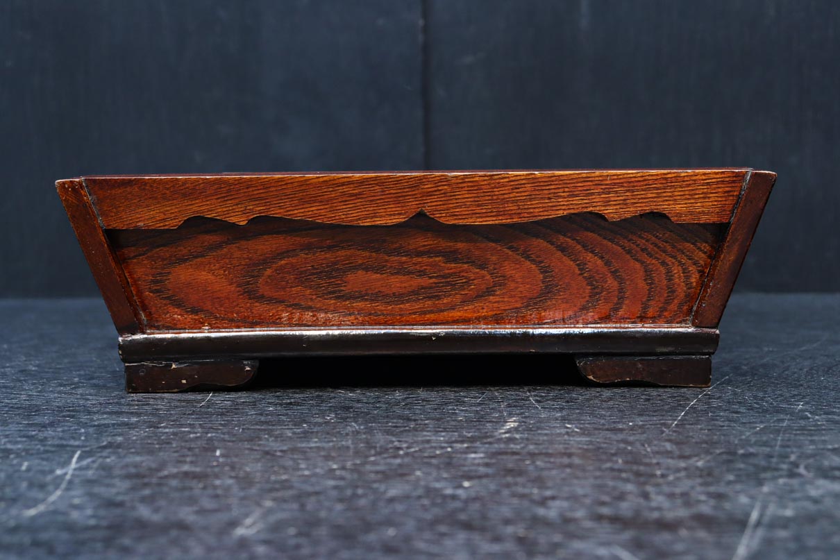 光沢感のある上質な角盆　DC8409