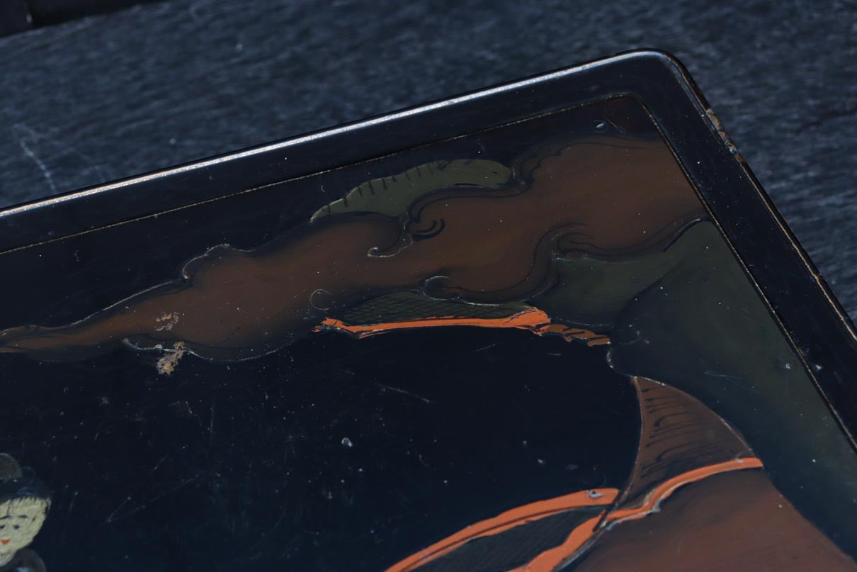 人物を描いた絵柄で上品な趣きある置台　DC8410